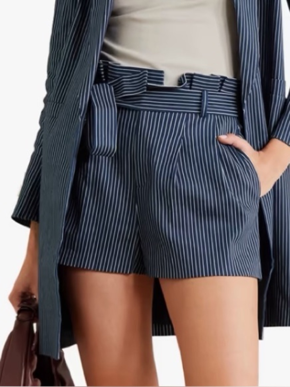 Alice + Olivia Laurine Navy Pinstripe Paperbag Tie Waist Shorts NWT Size 10